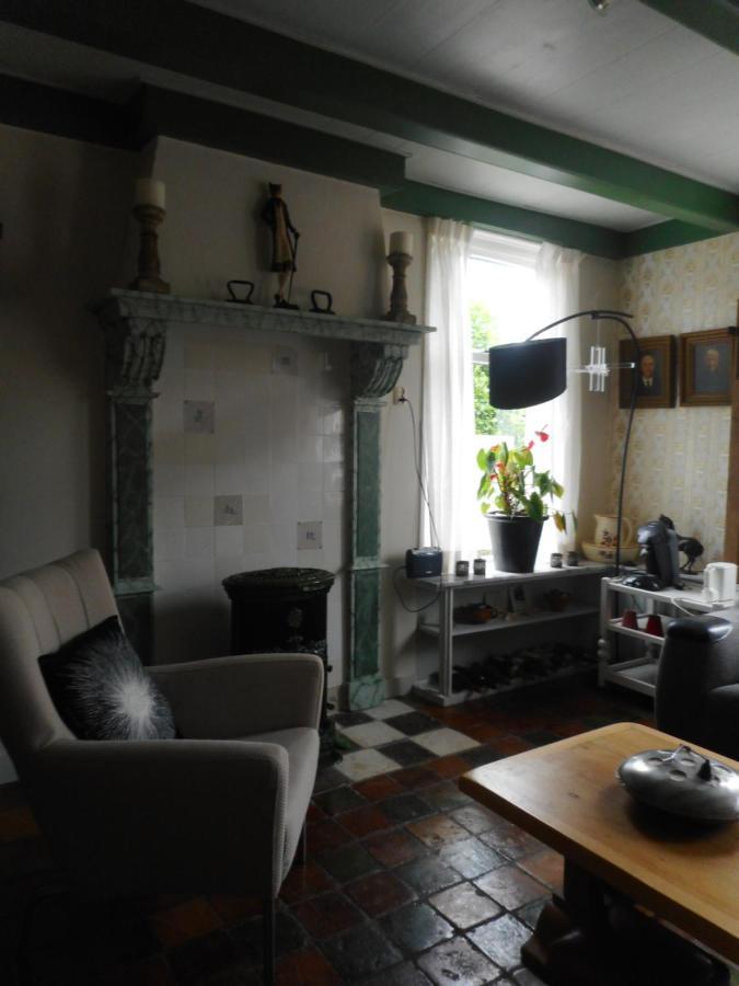 B&B In Karakteristieke Woning, Lytse Loane 5 Ee Ee Esterno foto