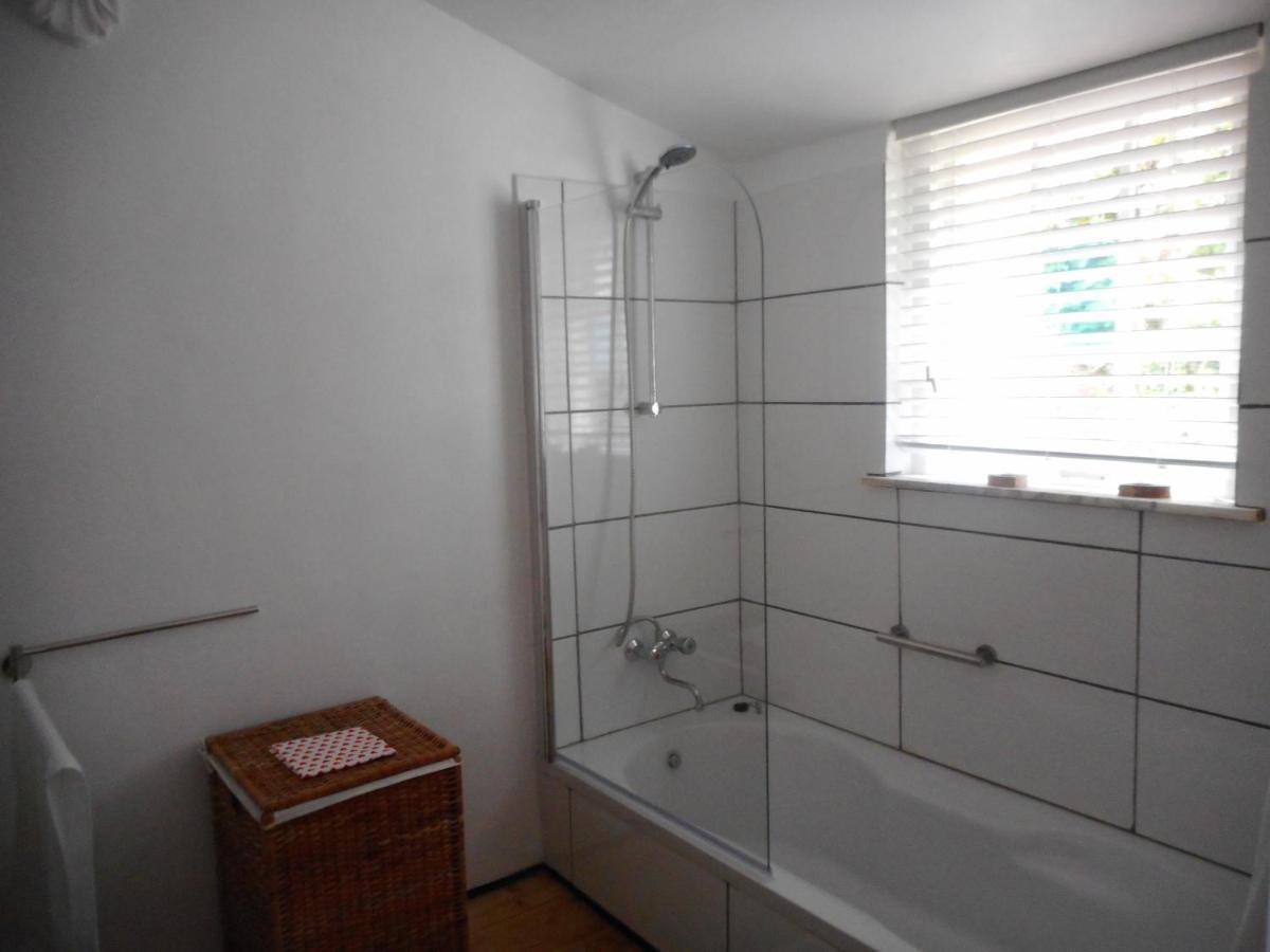 B&B In Karakteristieke Woning, Lytse Loane 5 Ee Ee Esterno foto